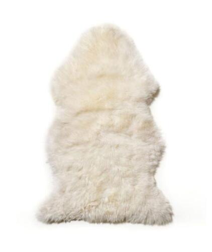 NEW - Bundle of 2 x White Sheepskin Overlay/Rug 90cm x 55cm &ndash; SOCOT25-015