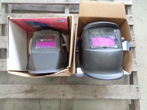 2 x Welding Masks With Auto Darkening