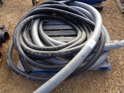 2 Lots of Flexible Rubber Hose