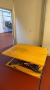 Electric Pallet Lifter
