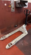 Crown PTH50-2745SN Manual Pallet Jack