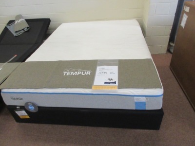 Tempur Cloud Supreme Soft Touch Queen Mattress with 4 Drawer Base