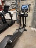 Life Fitness Integrity+ Series Cross-Trainer with Discover SE4 16" Console (Black Onyx) - 4