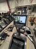 Life Fitness Integrity+ PowerMill Climber with Discover SE4 16" Console (Black Onyx) - 9