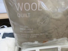 Wool Quilt, Queen, 550 Gram - 2