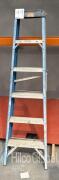 Rhino Fibreglass Step Ladder