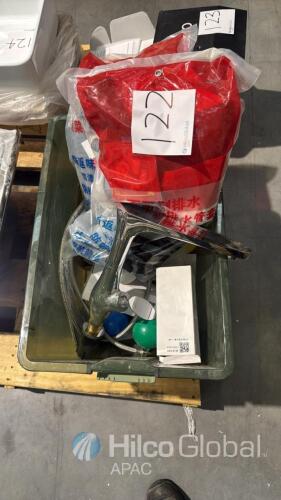Single Handle Chrome Kitchen Faucet