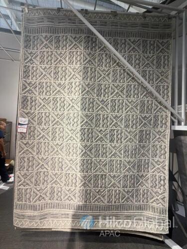 Marcella Area Rug Geometric Pattern, approximate size 2x3 m, wool blend, grey & cream colours, rectangular shape
