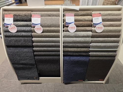 4x Panels of ex display rugs. Various sizes - Dimensions unknown. Fixture included