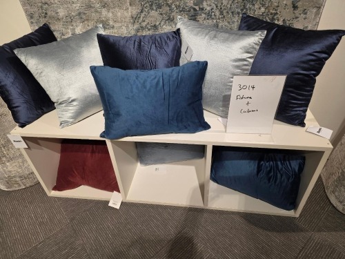 Display fixture inc. cushions