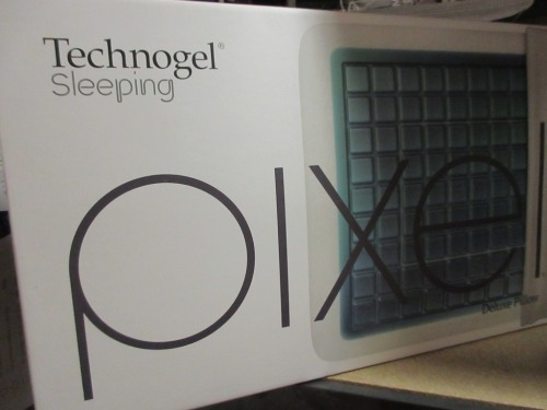 4 X Technogel Pixel Pillows comprising; 1 x 11cm H Pillow & 3 x 14cm H Pillows