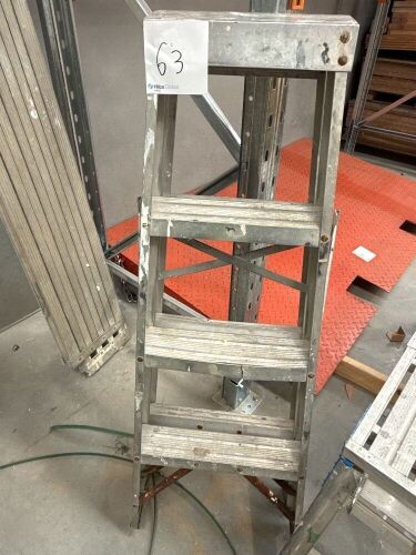 Aluminum Step Ladder