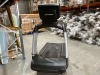 LIFE FITNESS 95T Engage treadmill - 5