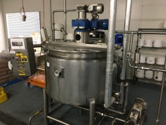 2011 Iopak 1000g Steam Jacketed Kettle with Lobe Pump, Agitator and controls - 2