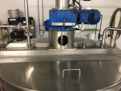 2011 Iopak 1000g Steam Jacketed Kettle with Lobe Pump, Agitator and controls - 10