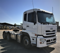 2013 Nissan UD GW26420 6x4 Prime Mover