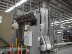 AUTOMATIC FORM, FILL, SEAL, BAGGING & PALLETISING MACHINE UP TO 25KG BAGS. BUILT: 2008. Manufactured by BTH (Now called Premiere Tech Chronos) - 10