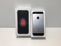 Apple iPhone SE 2016 - 64GB - Space Grey - 2