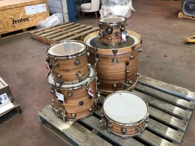 DW Drum Kit comprising of 5 Drums