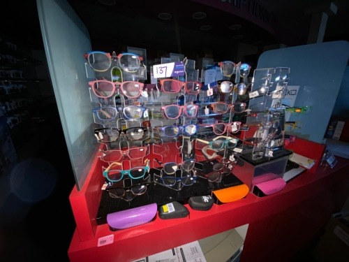 Approx 25 x assorted Glasses