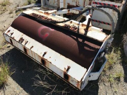 05/2009 Tow Frame Vibrating Roller