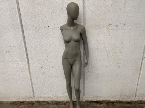 Freestanding Mannequin (Female)