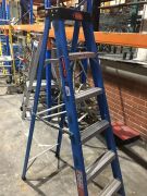 Rhino fibreglass ladder, 5 step