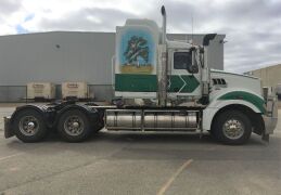 2010 Mack CLXT Superliner 6x4 Prime Mover - 2