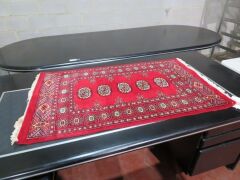 Persian Rug, KIFY8HW2, Red & Cream Pakistan Pure Wool Pile BOHAKARA, 1340mm L x 800mm W