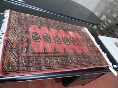 Persian Rug, K6L49USV, Pinks, Cream & Green Pakistan Pure Wool Pile BOHKARA, 1220mm L x 800mm W
