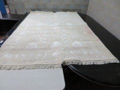 Persian Rug, KVEOX26F, White & Cream Indian Pure Wool/Silk Kishmiri, 2430mm L x 1700mm W - 2